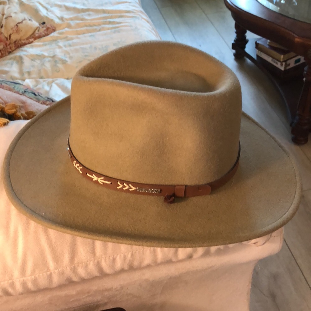 Hat - Picture 2 of 4